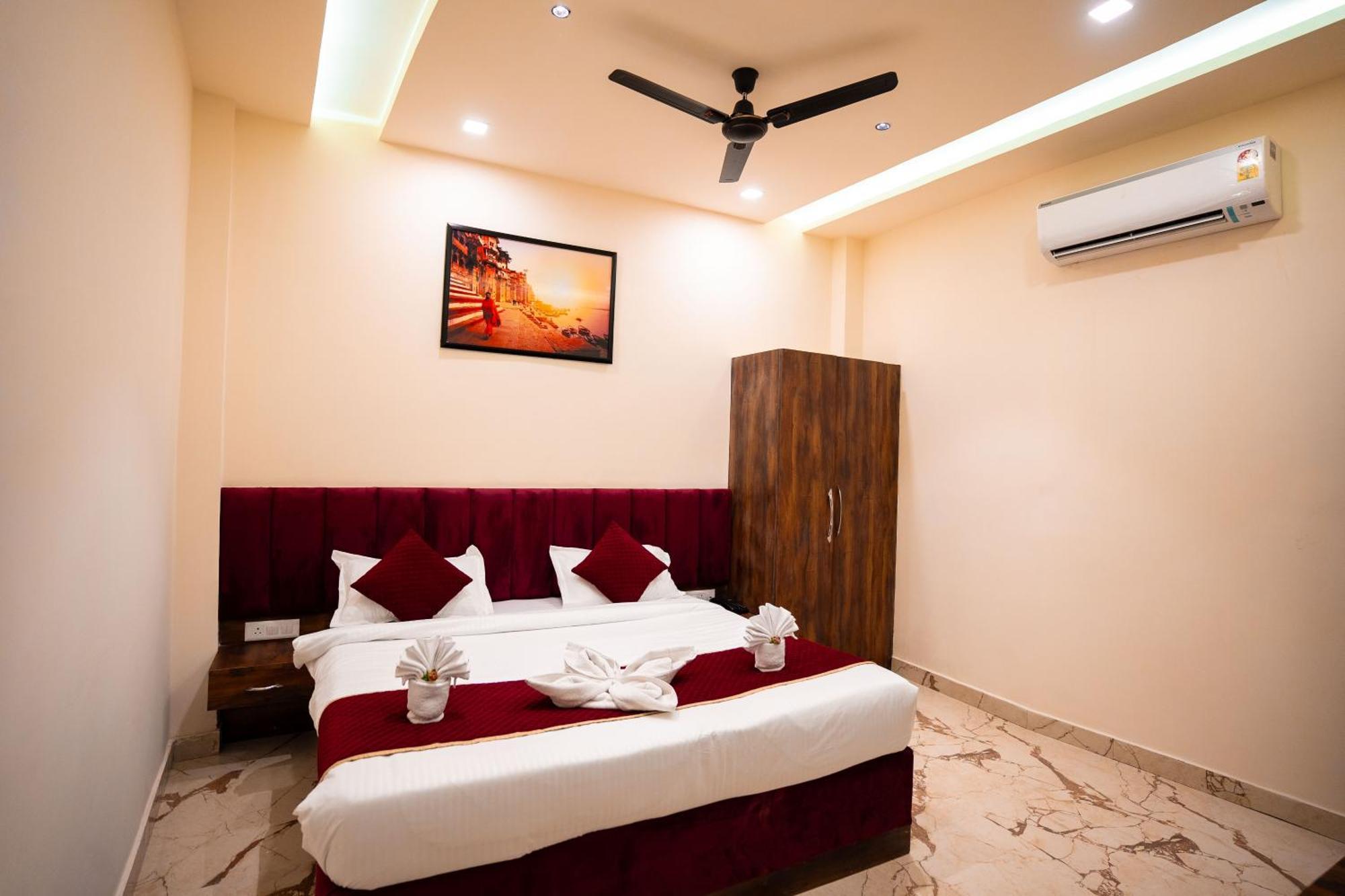 Hotel Jsr Kedar Varanasi Luaran gambar