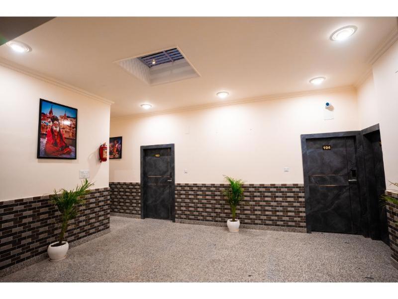 Hotel Jsr Kedar Varanasi Luaran gambar